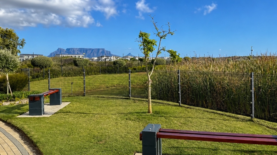 1 Bedroom Property for Sale in Sandown Western Cape